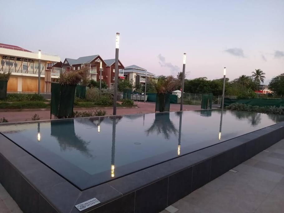 Les Pieds Dans L'Eau Chez Syl Apartment Le Moule Exterior photo